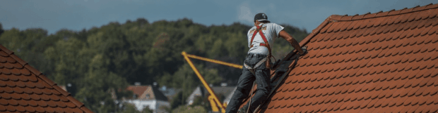 Warning Signs That Your Roof May Need Repairs